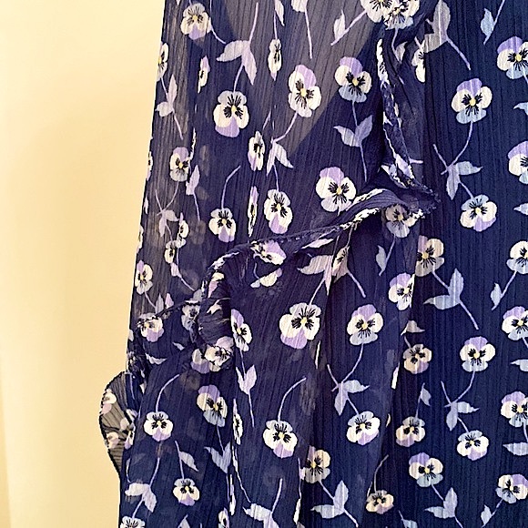 Liz Claiborne Blue Ditsy Floral Semi Sheer Ruffle Long Sleeves Tie Up Blouse XXL - Picture 4 of 14